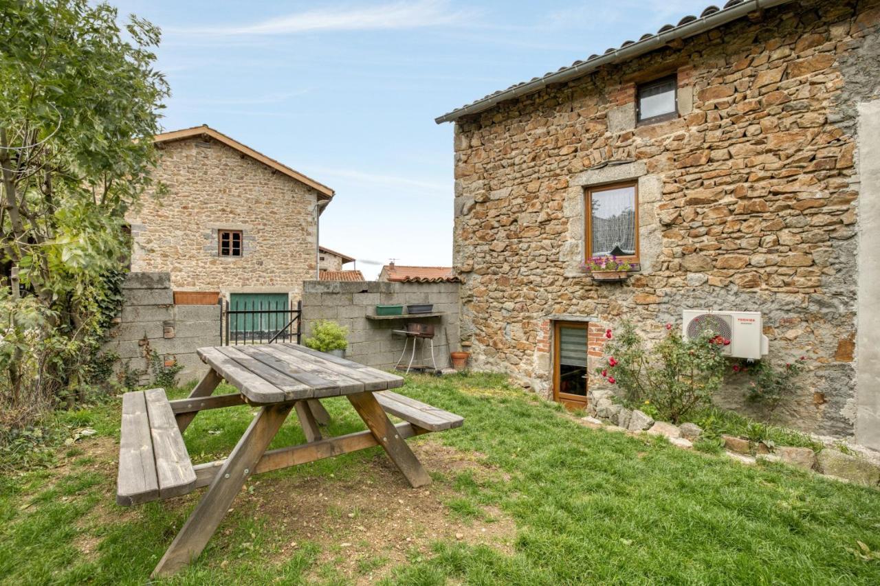 Maison Charmante A Valprivas Avec Jardin Prive. Esterno foto